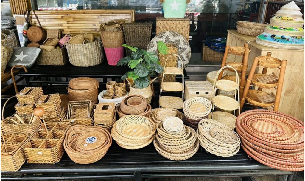 Nhập kho nguyên liệu thành phẩm